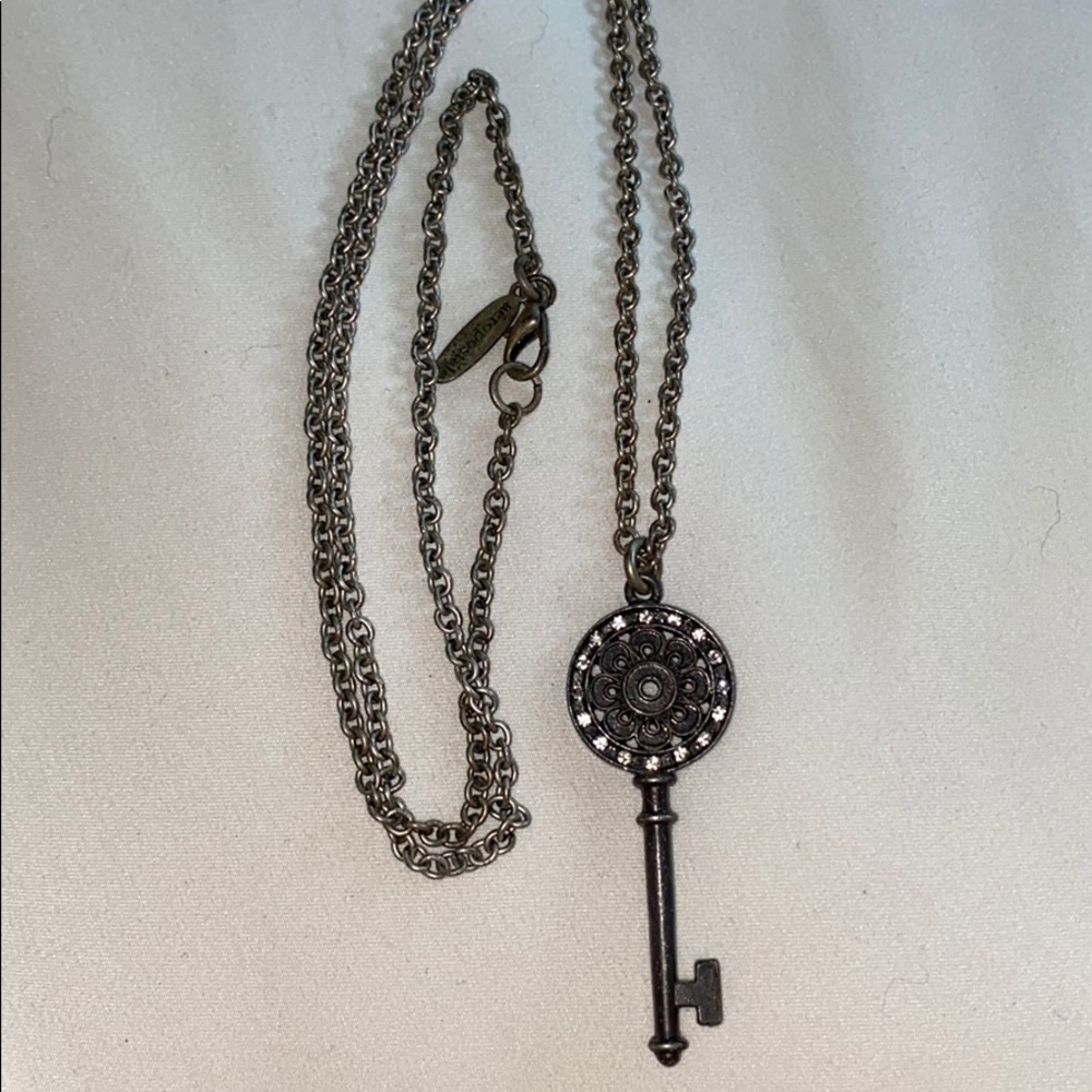 Key necklace